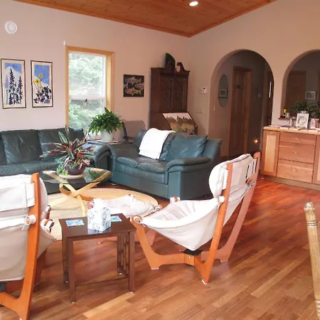 Glacier Creek Lodging-2